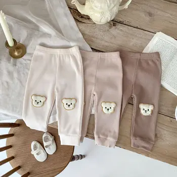 Ins 2023 Осенние Корейские штаны для маленьких мальчиков, хлопковые брюки с вафельным мишкой, заплатанные брюки для маленьких мальчиков, универсальные внешние штаны для маленьких мальчиков