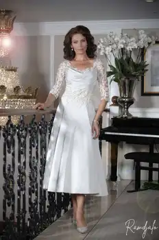 Изысканное Серебряное платье Миди для матери невесты с Кружевной отделкой и элегантным вырезом-капотом, с аппликацией на рукаве Три четверти